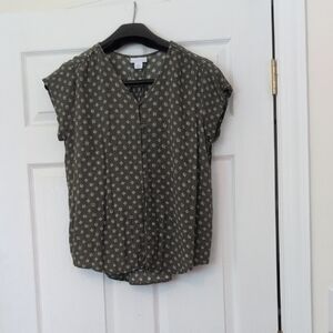 Liz Claiborne Dark Green Floral Blouse